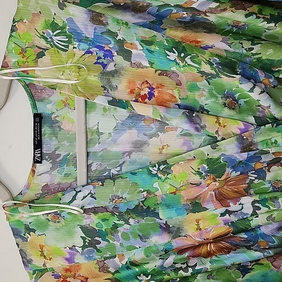 Zara Green Floral Print  V-Neck Puff Sleeve Romantic Dress  Size XS - Picture 10 of 16